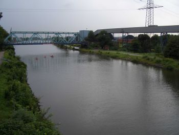 Der Rhein-Herne-Kanal - unendliche Weiten.